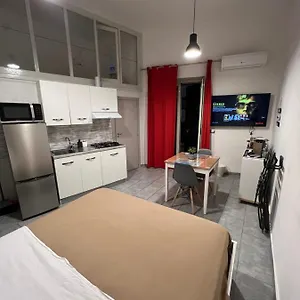 Punto Feliz Holiday House , Nápoles Italia