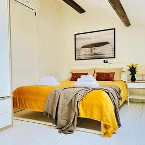 Cozy Loft In A Fashion District Of , Milán Italia